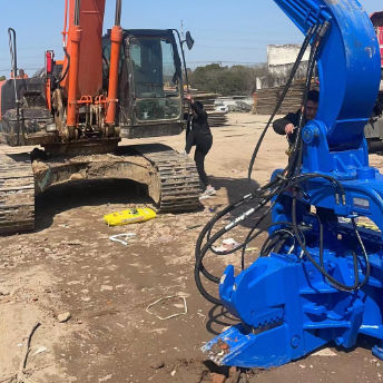 High-Efficiency Pile Hammer – 12m Piling & Pulling Capacity + Low Vibration Noise