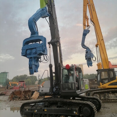 Heavy-Duty Pile Driver | PCF Series 3500 RPM Vibro Hammer for Sheet Pile Construction