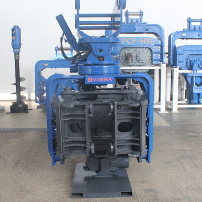 เครื่องตอกเสาเข็มด้านข้างประสิทธิภาพสูง: การตอกเสาเข็มไฮดรอลิกอย่างรวดเร็วที่ความลึก 9 เมตรสำหรับพื้นที่จำกัด