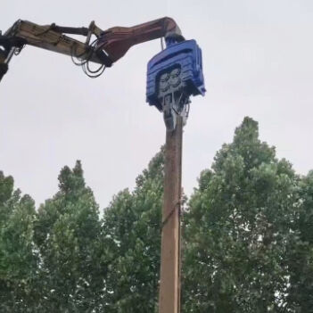 เครื่องตอกเสาเข็มแรงขับสูงประหลาดสี่ตัว – เหมาะสำหรับโครงการตอกเสาเข็มขนาด 48-52 ตัน